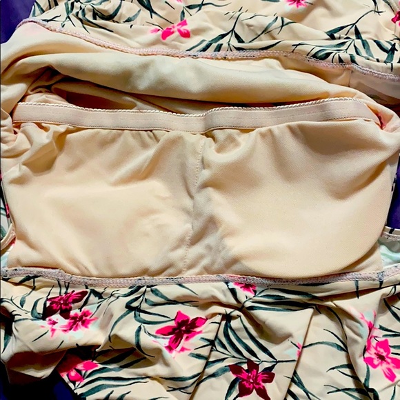 Off Shoulder One Piece Floral Swimsuit - Picture 3 of 4